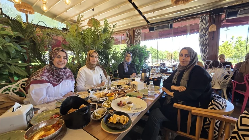 Malatya’da Anneler Günü Kahvaltısında Minik Öğrencilerden Duygu Dolu Gösteriler