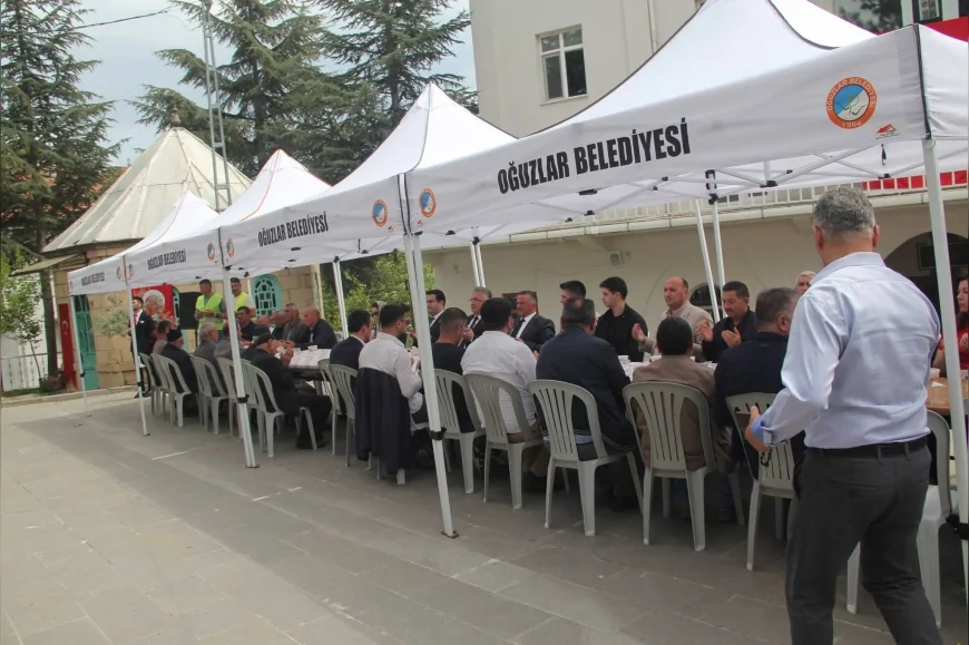 Oğuzlar Belediye Başkanı Mustafa Cebeci’nin Katılımıyla Hıdırellez, Karadonlu Can Baba Anma ve Aşure Programı İlçede Yoğun İlgi Gördü