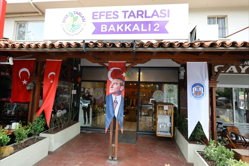 Efes Selçuk Belediyesi’nin Efes Tarlası Bakkalı İkinci Şubesi Hizmete Açıldı