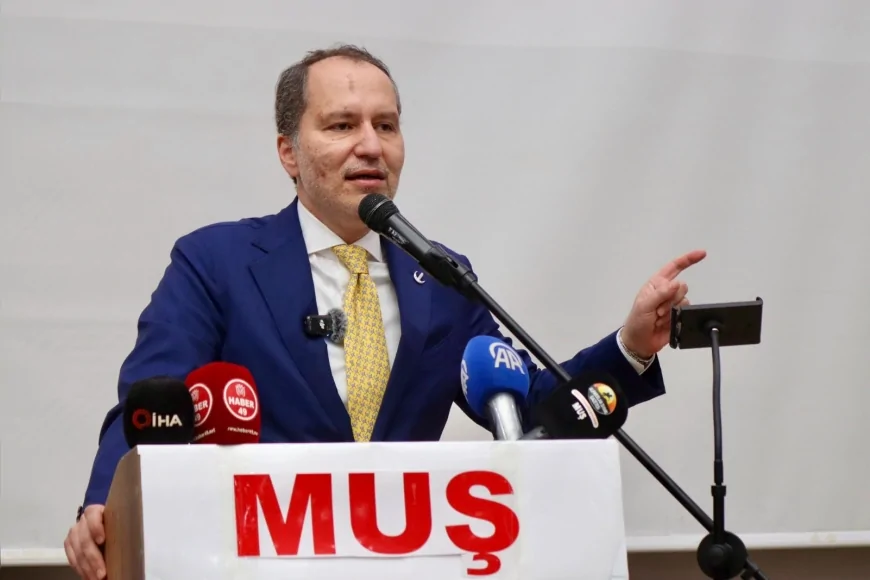 Yeniden Refah Partisi Genel Başkanı Dr. Fatih Erbakan: “Bu biberin fiyatı savaştan değil borç-faiz-zam ekonomisinden yükseliyor”