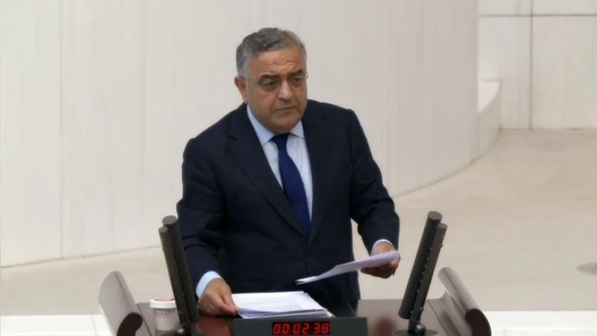 CHP Genel Başkan Yardımcısı Av. Dr. Sezgin Tanrıkulu, Muhtarlıklarda Bekleyen İcra Tebligatlarını TBMM Gündemine Taşıdı