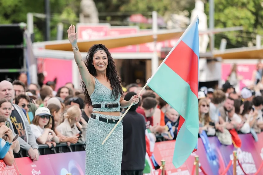 Azerbaycan Eurovision 2026’da JIVA’nın “Just Go” Performansıyla Dikkat Çekti CUMHA Foto Muhabirleri Viyana’daki Atmosferi Takip Ediyor