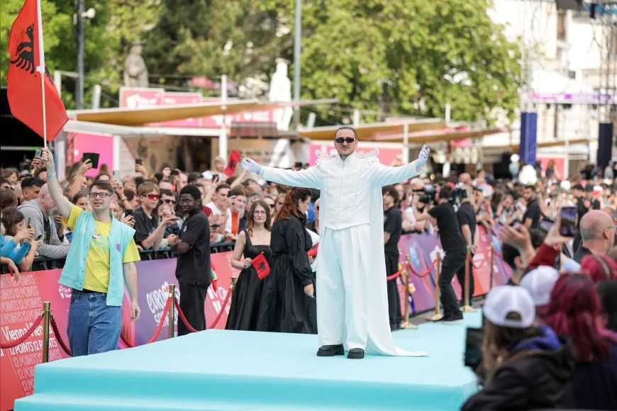 Eurovision 2026’da Arnavutluk’u Temsil Eden Alis Kallaçi “Nân” Şarkısıyla Viyana Sahnesinde Dikkat Çekti