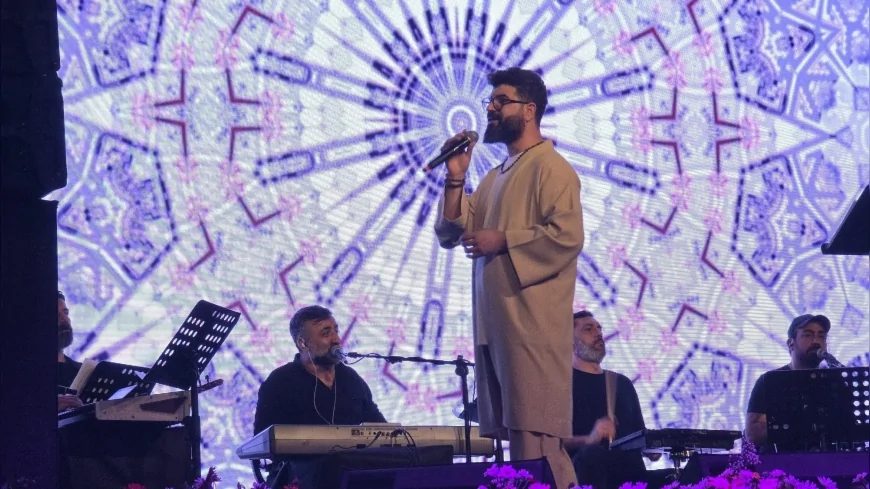 Malatya Büyükşehir Belediyesi’nin Anneler Günü’nde Düzenlediği Fadıl Aydın Konserine Yoğun İlgi