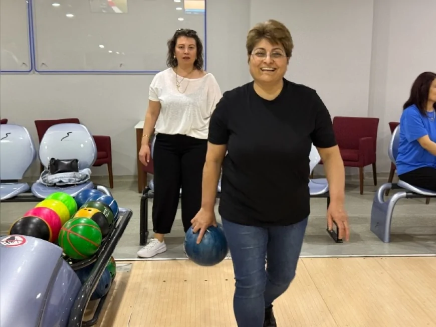 Çorum Belediyesi Anneler Günü’nde Düzenlediği Bowling Etkinliğiyle Anneleri Bir Araya Getirdi