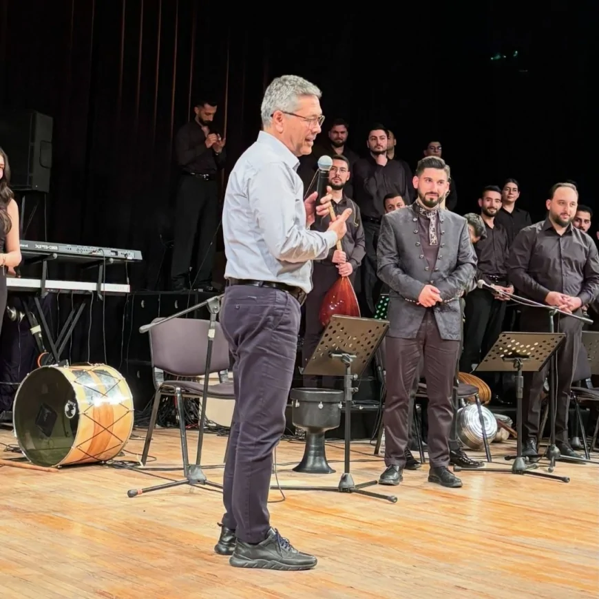 Ege Üniversitesi’nde “Ben Bu Cihana Sığmazam” konseri Mezopotamya’nın kültürel mirasını sahneye taşıdı