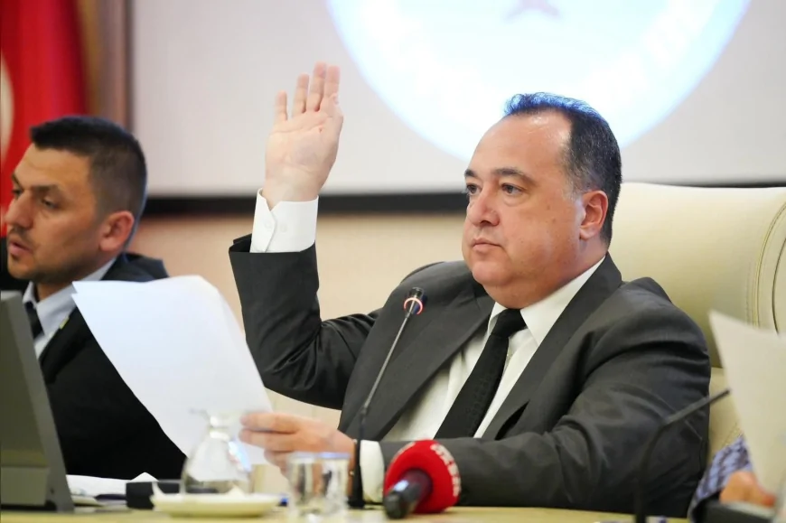 Manisa Büyükşehir Belediye Başkanı Besim Dutlulu: “Su faturalarında ortalama yüzde 15 indirim sağlayacağız”