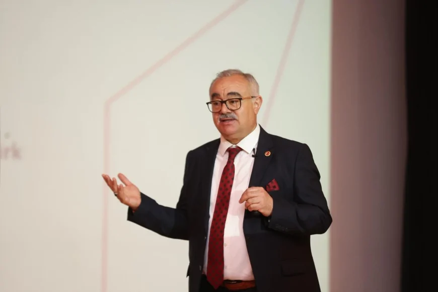 TEI Yönetim Kurulu Başkanı Prof. Dr. Fahrettin Öztürk: “Tüm dünyanın peşinde olduğu uçağı biz yaptık”