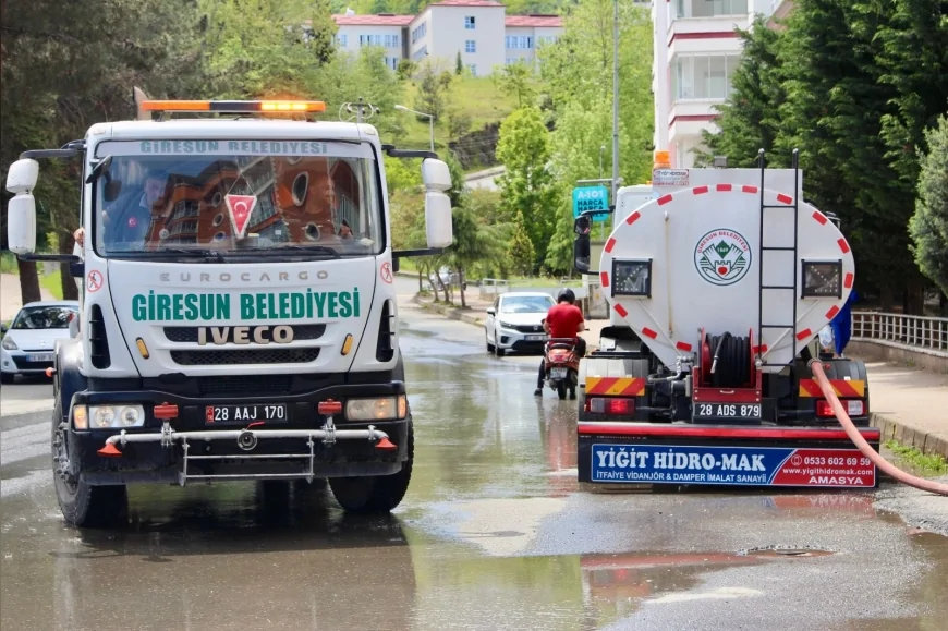 Giresun Belediyesi Güre Mahallesi’nde Cadde ve Sokaklarda Kapsamlı Yıkama Çalışması Gerçekleştirdi