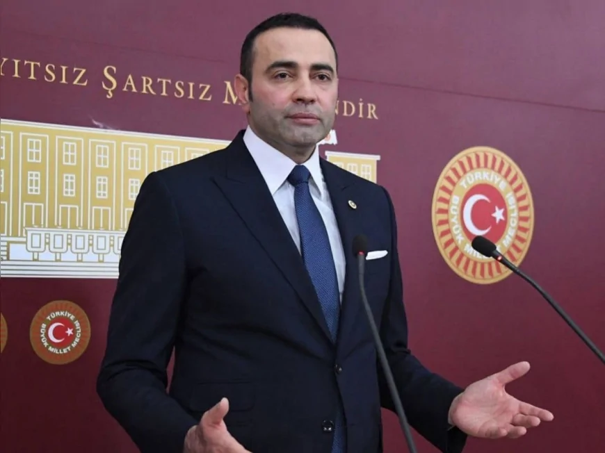 CHP Antalya Milletvekili Aykut Kaya: “Yeşil pasaport hakkı tüm öğretmenlere verilmelidir”