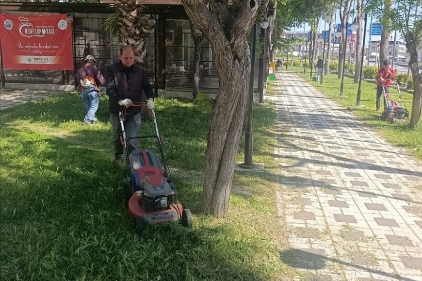 Menderes Belediye Başkanı İlkay Çiçek: “44 mahallemizde ot temizliğini düzenli sürdürüyoruz”