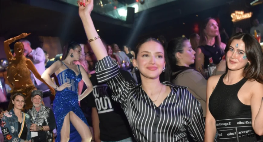 Antalya’da Ceila Event Hall’de düzenlenen “Couture Privé” partisi moda ve müziği aynı sahnede buluşturdu