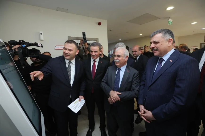 İçişleri Bakanı Mustafa Çiftçi Aşkale Geri Gönderme Merkezi’nde incelemelerde bulundu