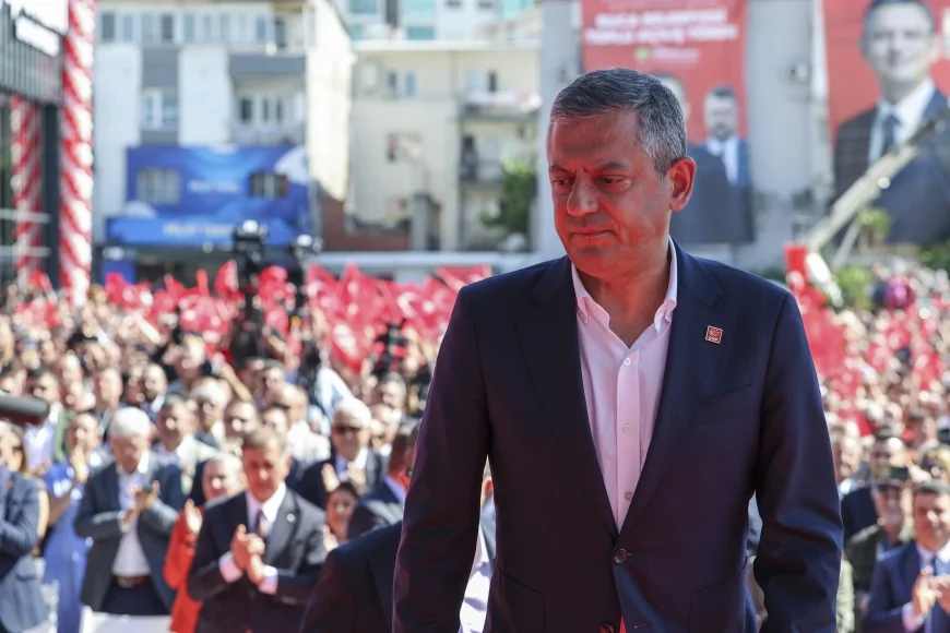 CHP Genel Başkanı Özgür Özel: “İktidar değişiyor; yasaksız Türkiye, vizesiz Avrupa geliyor”