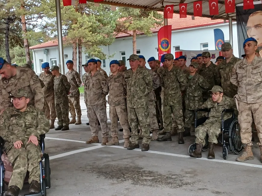 Çorum’da Temsili Askerlik Heyecanı Yaşayan Engelli Vatandaşlar Yemin Töreninde Duygulandırdı