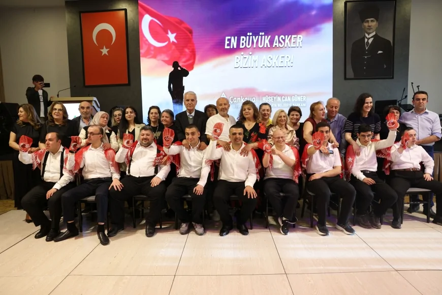 Çankaya Belediyesi’nden Temsili Askerlik Öncesi Engelli Gençlere Duygu Dolu Kına Gecesi!