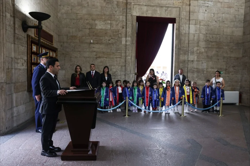 Çankaya Belediyesi gündüz bakımevlerinden 515 çocuk Anıtkabir’de Atatürk’ü ziyaret ederek ilköğretim öncesi mezuniyet coşkusu yaşadı