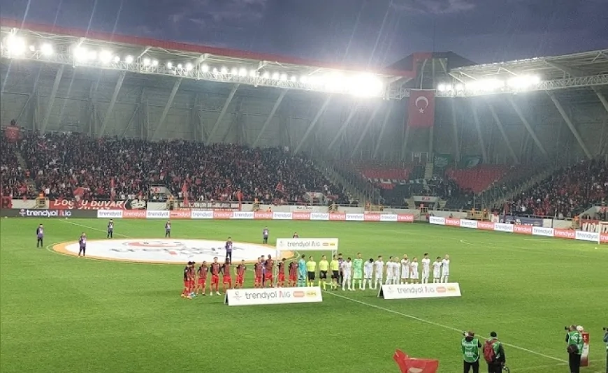 Arca Çorum FK uzatmalarda tarih yazdı Süper Lig hedefi için finale yükseldi