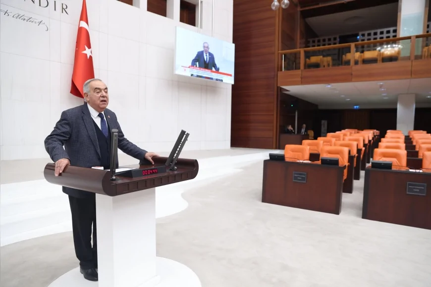İzmir Milletvekili Haydar Altıntaş: “14 Mayıs, Türkiye’de demokrasinin bayramıdır”