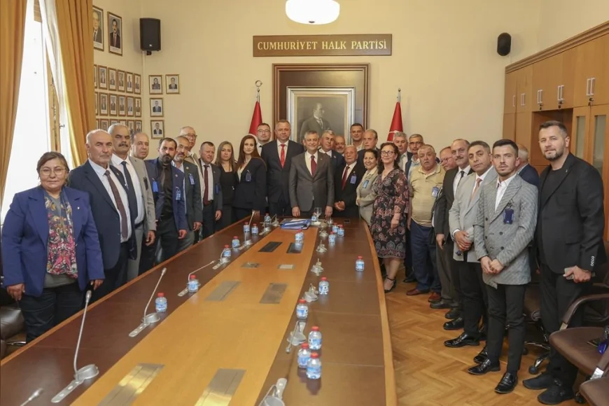 Şehzadeler Belediyesi’nin Ankara Programında Muhtarlar TBMM ve Anıtkabir’i Ziyaret Etti
