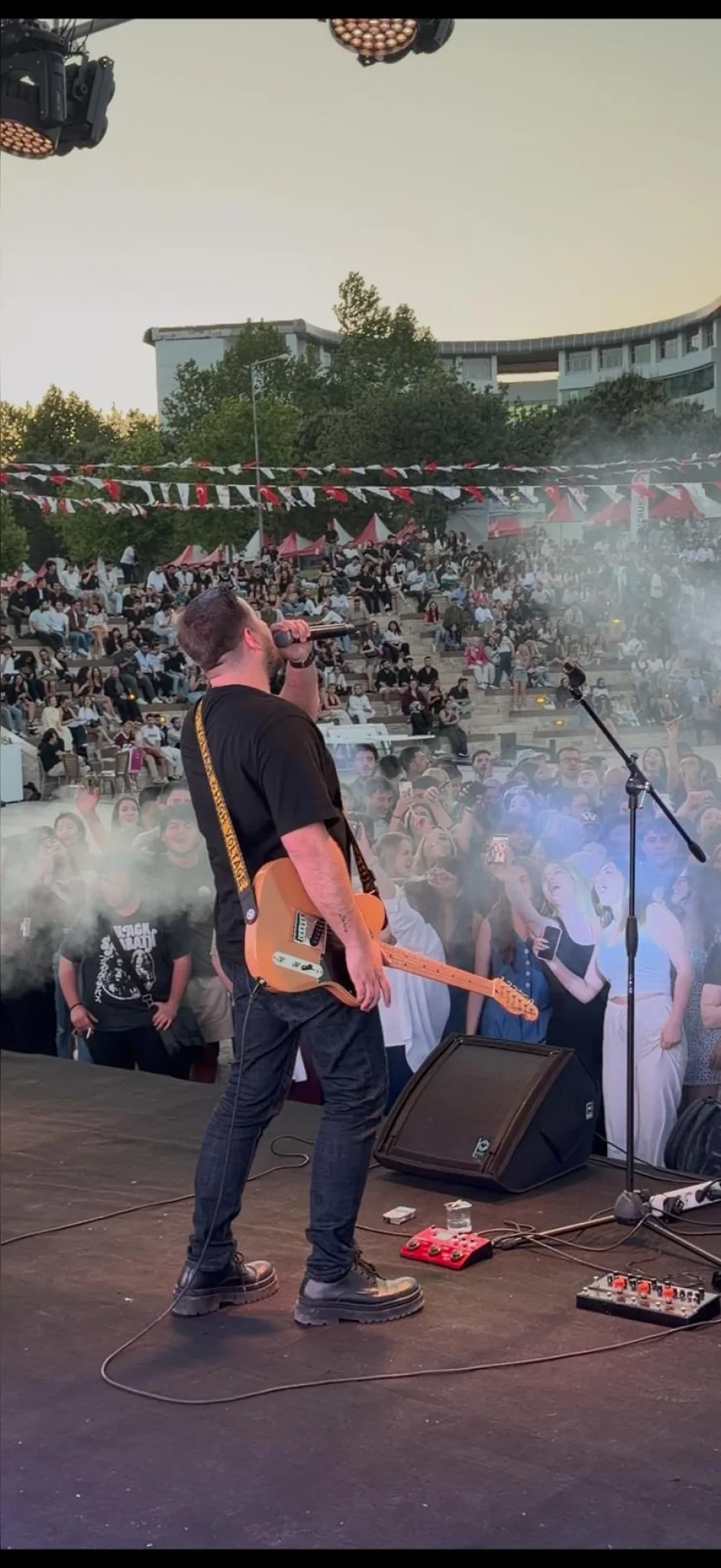 İzBBŞT Gençlik Günleri İzmir’de Karayel Band’ın Ücretsiz Konseriyle Final Yapacak