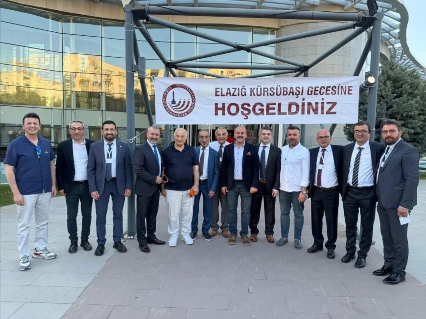 Elazığlılar İzmir’de buluştu, protokol ve dernek temsilcileri CUMHA’ya konuştu: “Bu kültür gelecek kuşaklara taşınacak”
