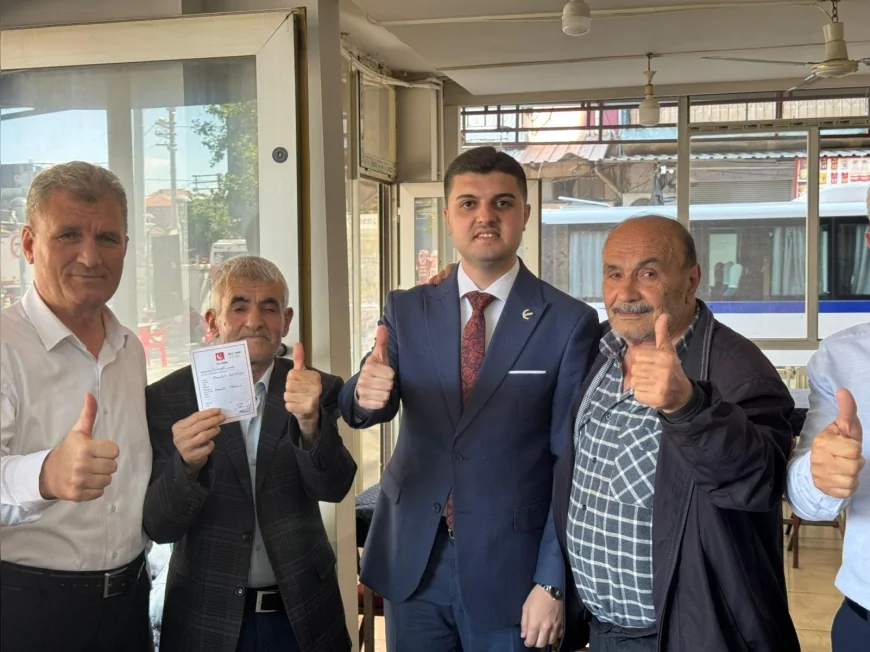 Yeniden Refah Partisi Genel Merkez Gençlik Kolları Başkan Yardımcısı Enes İzci: “Üye yapmaya yetişemedik, teşekkürler Ahmetli”
