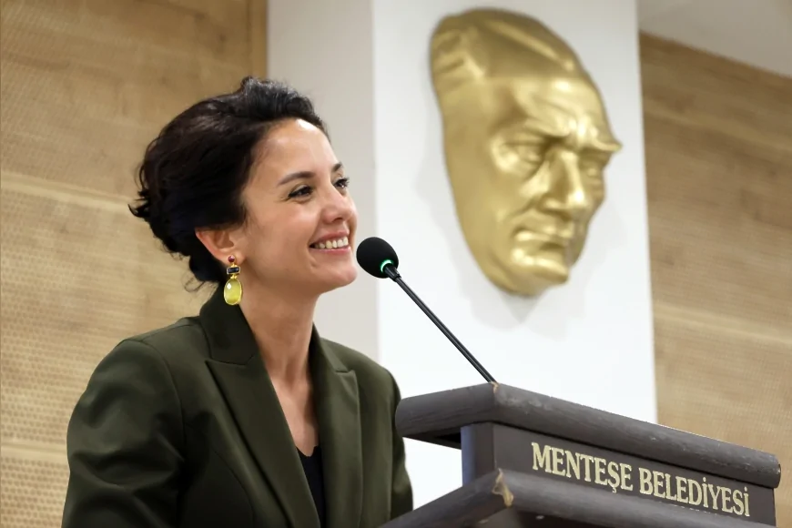 Menteşe Belediye Başkanı Gonca Köksal Aras: “Bağımsızlık meşalesi gençliğin ellerinde geleceğe taşınıyor”