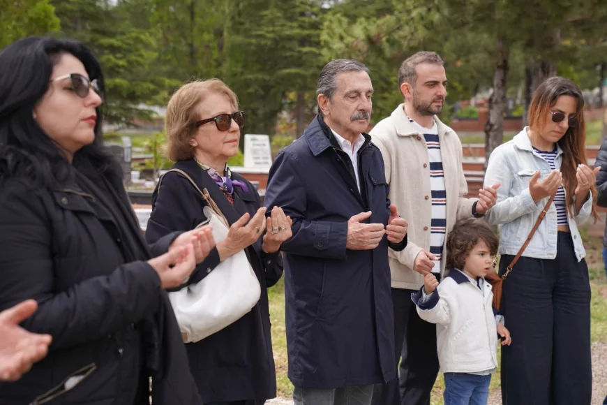 Tepebaşı Belediye Eski Başkan Yardımcısı Melih Savaş Vefatının Beşinci Yılında Anıldı