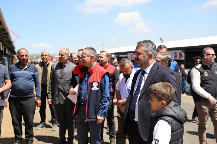 Pursaklar Belediye Başkanı Ertuğrul Çetin: “Kurban Bayramı için tüm hazırlıklarımızı titizlikle sürdürüyoruz”