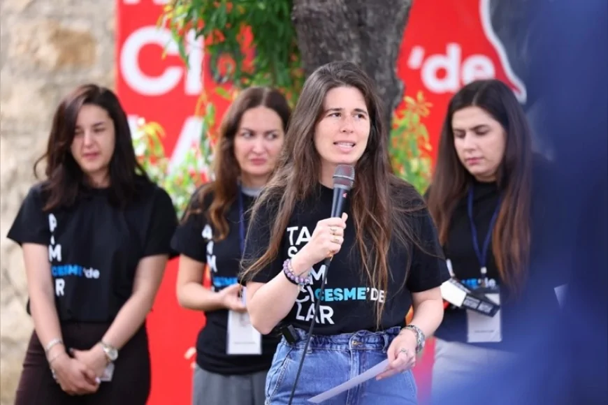 Çeşme’de Tasarımcılar Buluşması İkinci Kez Türkiye’nin Dört Bir Yanından Gelen Gençlerin Katılımıyla Gerçekleştirildi
