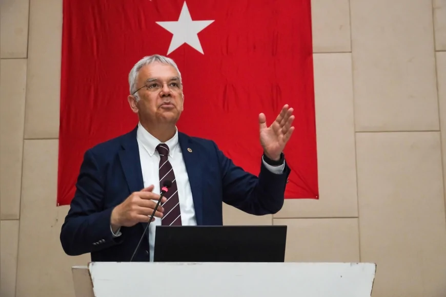 CHP CAO Sağlık Politikaları Kurul Başkanı Prof. Dr. Kayıhan Pala: “Kamucu, Eşit ve Ücretsiz Sağlık Sistemini İktidarımızda Kuracağız”