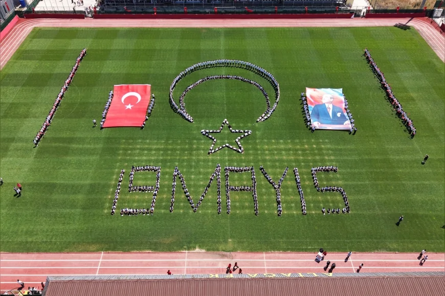 Aliağa’da 19 Mayıs Atatürk’ü Anma Gençlik ve Spor Bayramı 107 Yıl Dönümü Coşkuyla Kutlandı