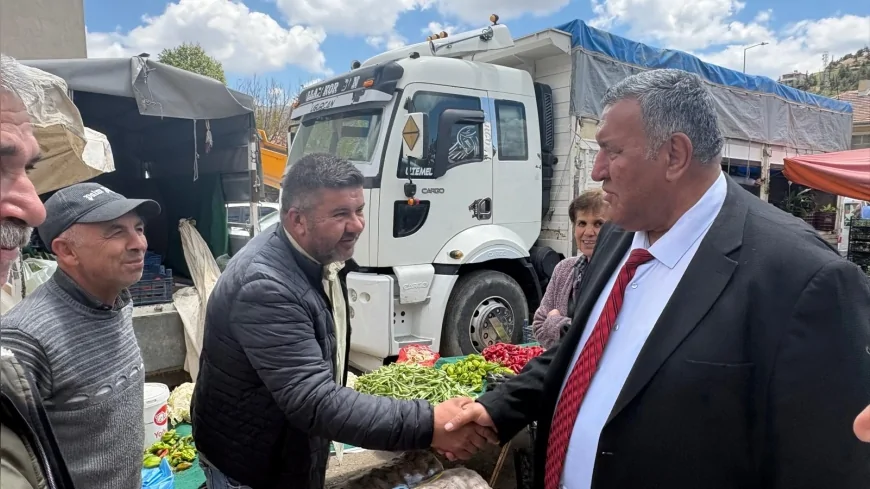 CHP Niğde Milletvekili Ömer Fethi Gürer: “Emekli de esnaf da geçim sıkıntısını anlatıyor, pazarda bayram hareketliliği yok”