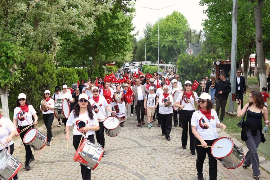 Efeler Belediye Başkanı Anıl Yetişkin: “Ulu Önder Mustafa Kemal Atatürk’ün askeri olmaktan gurur duyuyorum”
