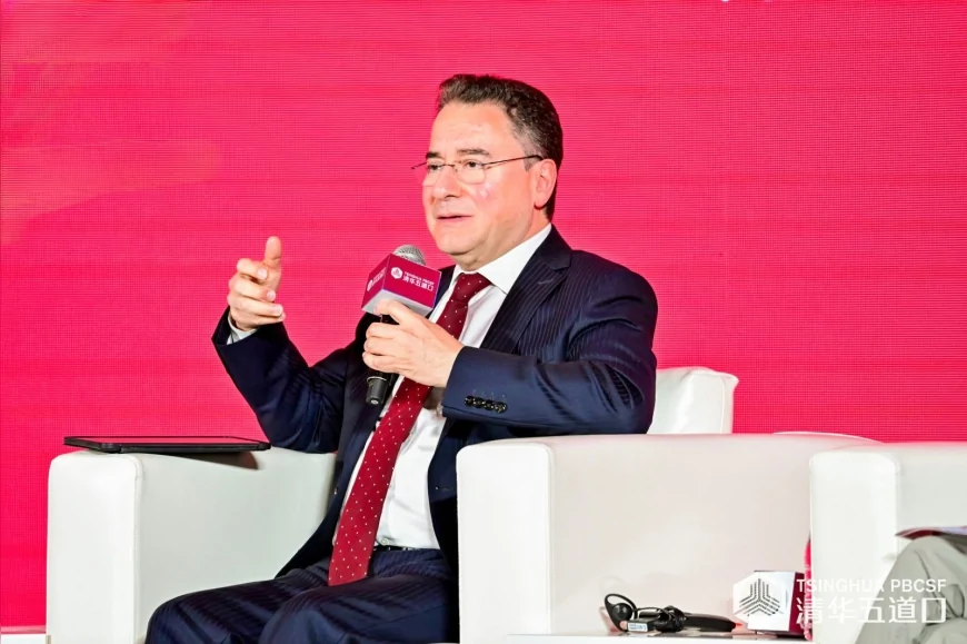 DEVA Partisi Genel Başkanı Ali Babacan Çin’deki küresel finans forumunda Türkiye’den tek konuşmacı oldu