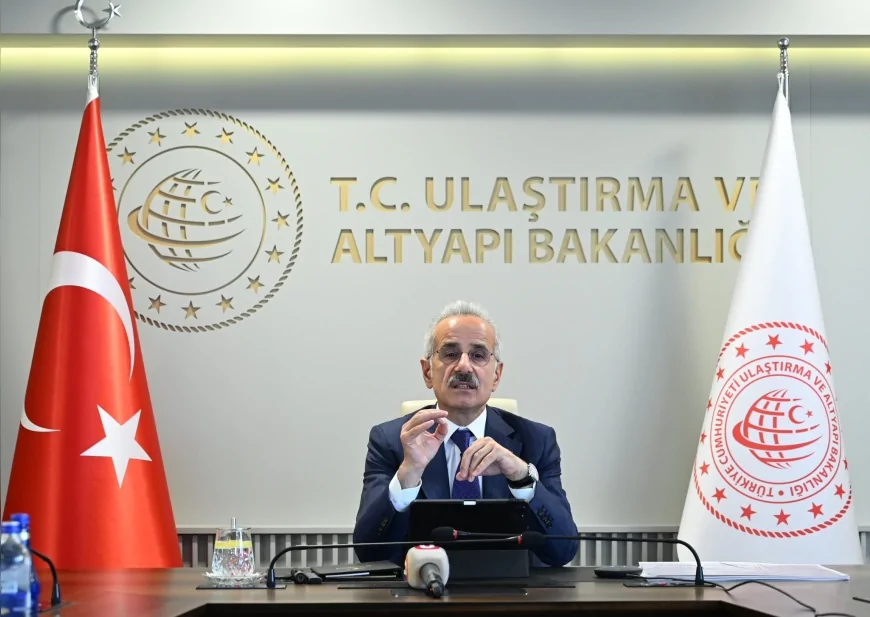 Ulaştırma ve Altyapı Bakanı Abdulkadir Uraloğlu: “Karayollarımızda ve haberleşme altyapımızda herhangi bir olumsuzluk bulunmamaktadır”
