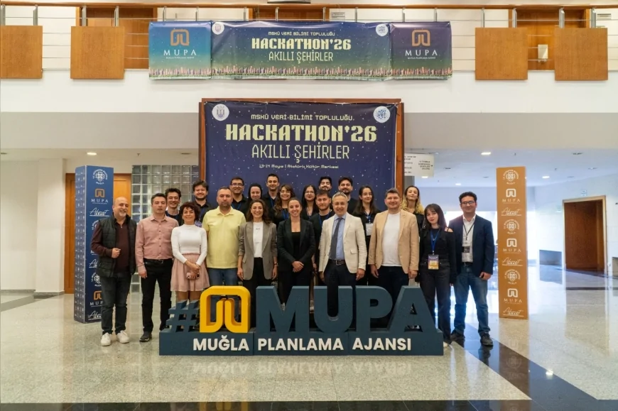 Muğla’da düzenlenen Hackathon 26 yarışmasında genç yazılımcılar akıllı şehir projeleri geliştirdi