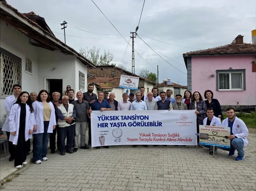 Çorum İl Sağlık Müdürlüğü Abdalata Köyü’nde sağlık taraması ve farkındalık etkinliği düzenledi