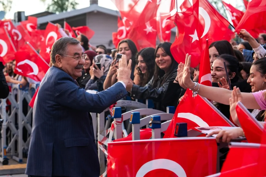 Gölbaşı Belediye Başkanı Yakup Odabaşı: “Cumhuriyet’i ileriye taşıyacak olan sizlersiniz”