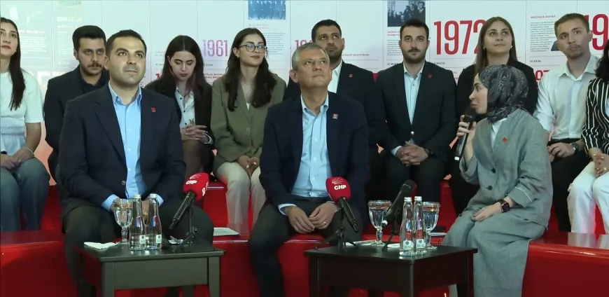 CHP Genel Başkanı Özgür Özel: “Bir Sonraki 19 Mayıslarda Atatürk’ün Partisinin Yönettiği Bir Türkiye’de Olmayı Ümit Ediyoruz”