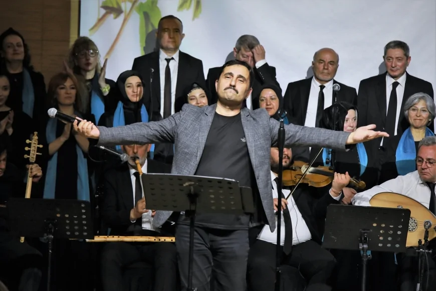 Keçiören’de “Annemin Şarkıları” Konseri Duygu Dolu Anlara Sahne Oldu