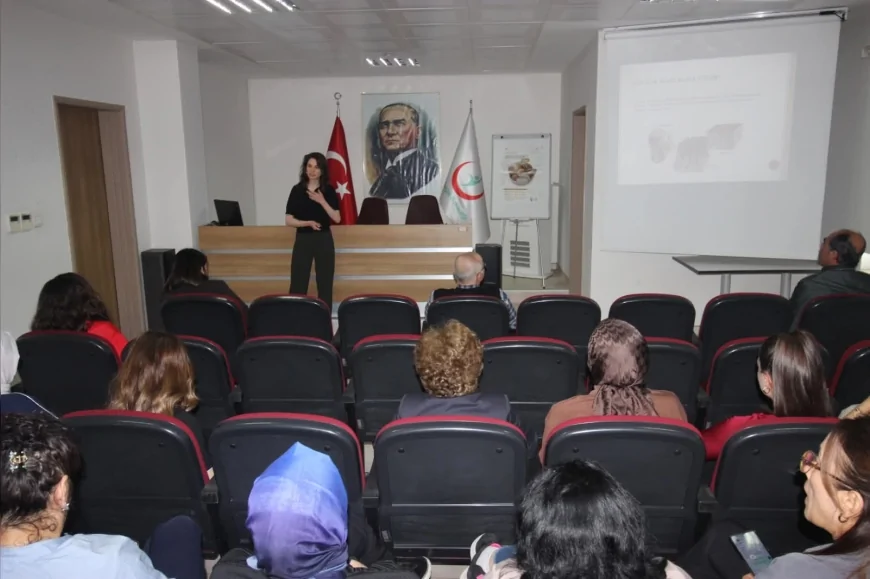 Çorum İl Sağlık Müdürlüğü’nde fiziksel aktivite ve dengeli beslenme eğitimi düzenlendi