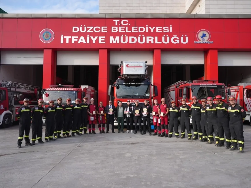 Düzce İtfaiyesi ile Fransız kurtarma ekibinin depremde başlayan dayanışması kardeşliğe dönüştü