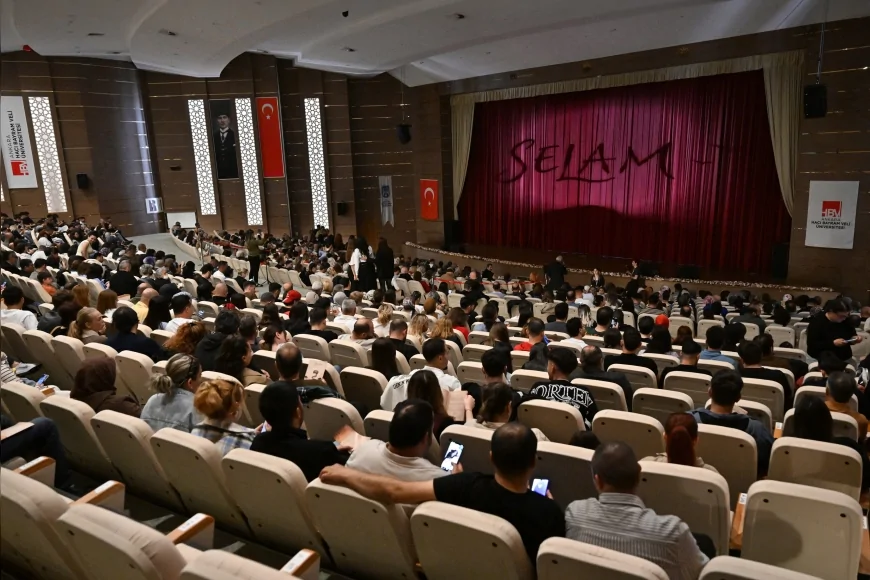 Ankara’da Yunus Emre’nin hayatı “Selam” dans tiyatrosuyla sahneye taşındı