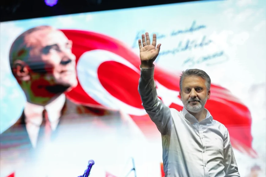 Bursa’da 19 Mayıs Coşkusu Oğuzhan Koç Konseri ve Gençlik Etkinlikleriyle Zirveye Taşındı