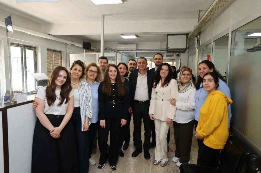 Şehzadeler Belediye Başkanı Hakan Şimşek Personelle Bayramlaşarak Birlik ve Beraberlik Mesajı Verdi