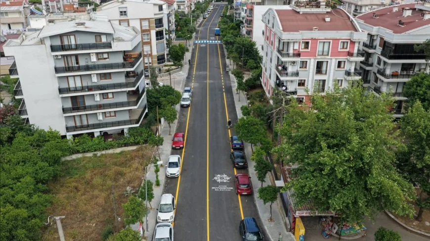 Aydın Büyükşehir Belediyesi Efeler’de Fidanlık Caddesi’ni yenileyerek vatandaşların hizmetine sundu
