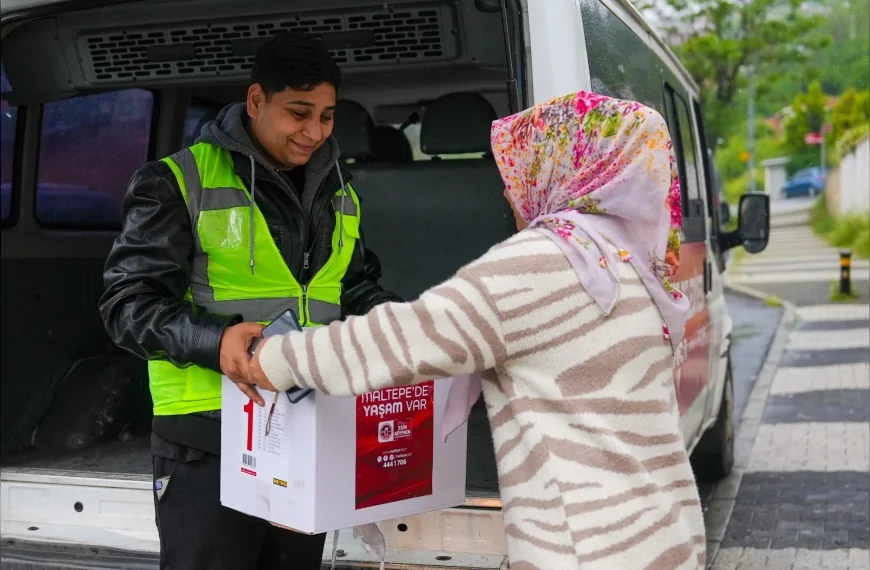 Maltepe Belediyesi Kurban Bayramı Öncesi İhtiyaç Sahiplerine Gıda Kolisi Desteği Sağlıyor!