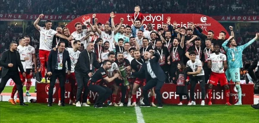 Arca Çorum FK, Esenler Erokspor’u 2-0 Yenerek Tarihinde İlk Kez Süper Lig’e Yükseldi